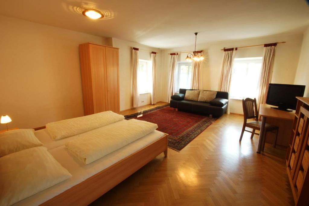 Gasthof Zur Post Strasswalchen Zewnętrze zdjęcie